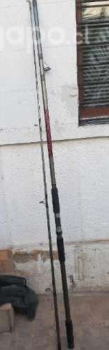 Caña de pescar con funda