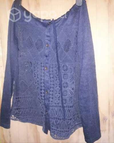 Ropa de mujer y zapatila