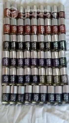 Esmaltes de uñas 3D