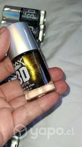 Esmaltes de uñas 3D