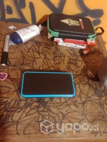 New Nintendo 2ds xl liberada+estuche sin cargador