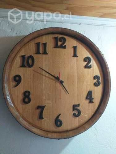 Reloj de barril con todos los números de fierro