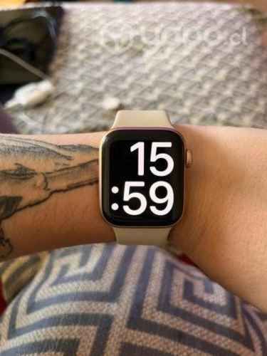 Apple Watch SE 40mm Gold