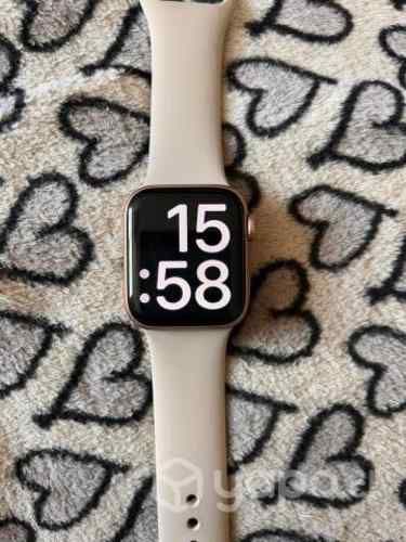 Apple Watch SE 40mm Gold