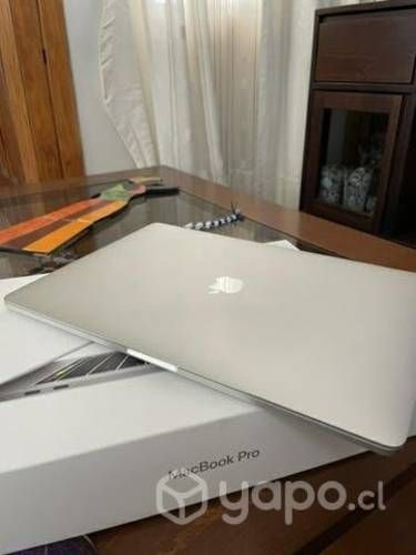 MacBook Pro 15-inch 2017 touch bar