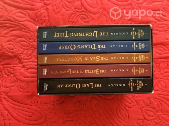 Colección en caja de saga Percy Jackson en inglés