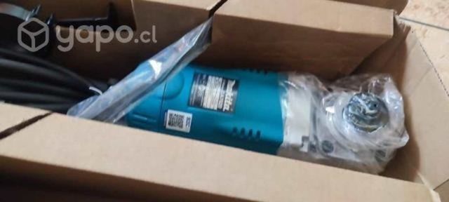 Esmeril nuevo Makita 7"