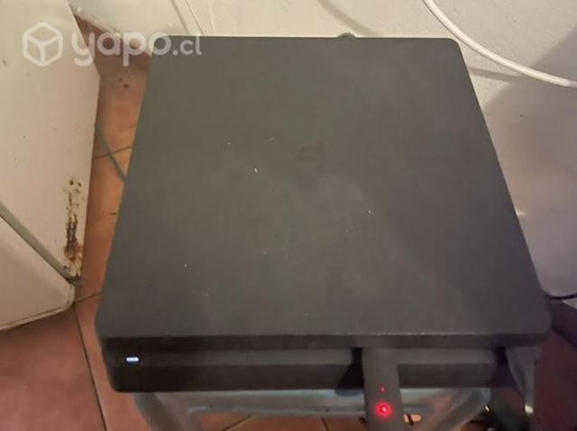Ps4 semi nuevo 1tr