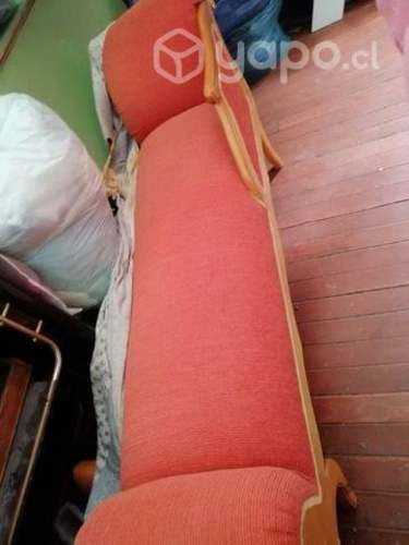 Futon tallado