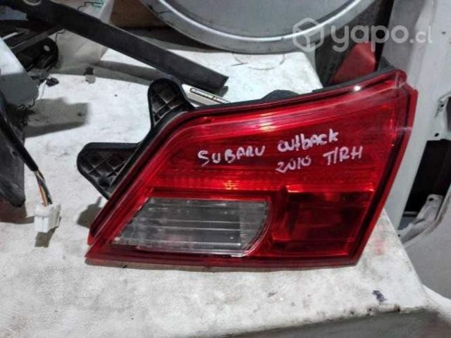 Subaru outback 2010 foco de portalon derecho