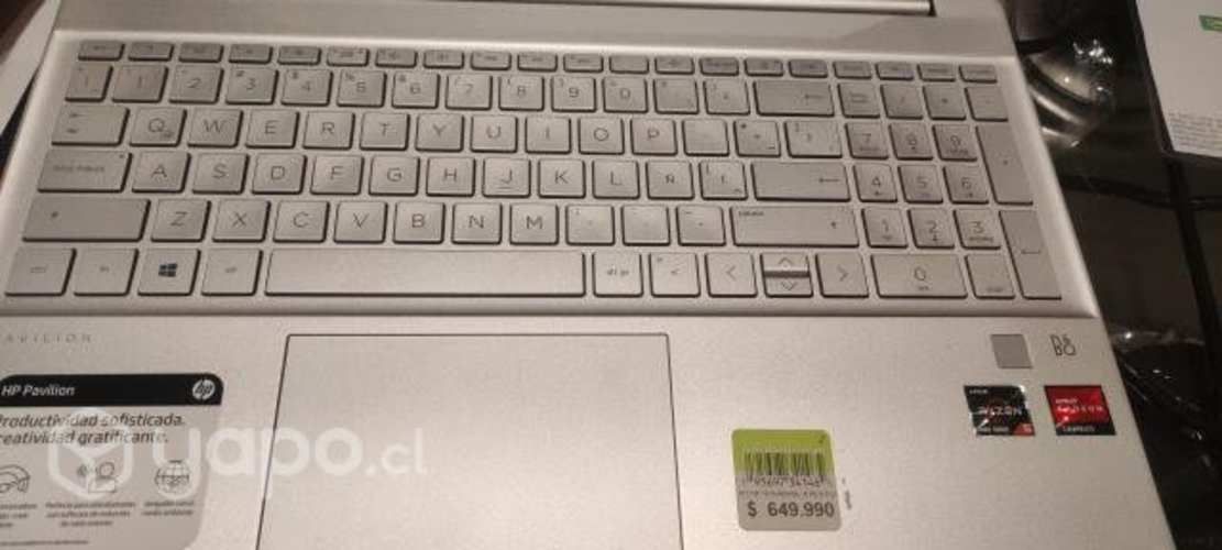 Notebook HP Ryzen 5 nueva de exibicion