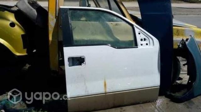 Puerta copiloto Ford f150 lariat