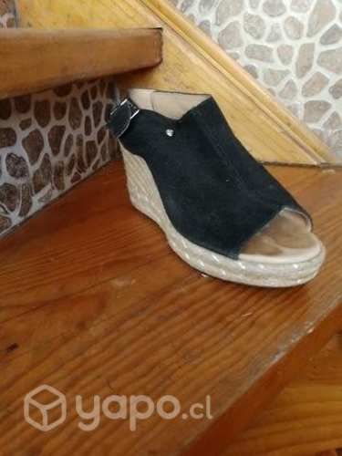 Zapatos de mujer color negro número 38