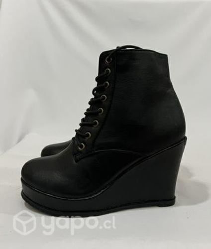 Botín 100% Sintético Marca Regatta N*37 Negro