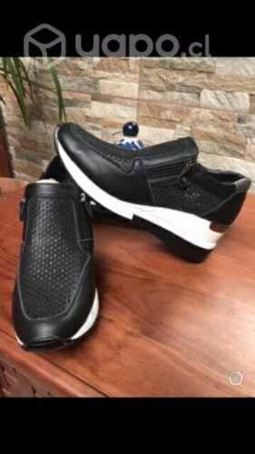 Zapatillas urbanas de mujer