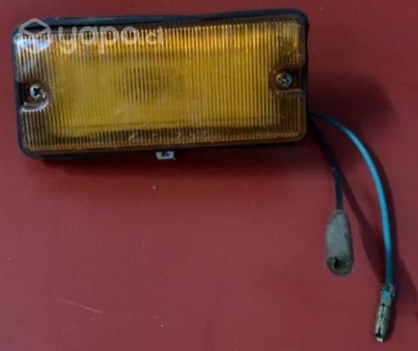 "Farol lateral parachoque Chevrolet Luv"
