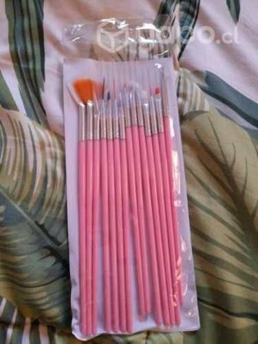 Set de pinceles para uñas