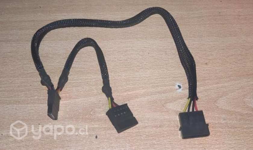 Cable 1 Molex Macho & 2 SATA Hembra