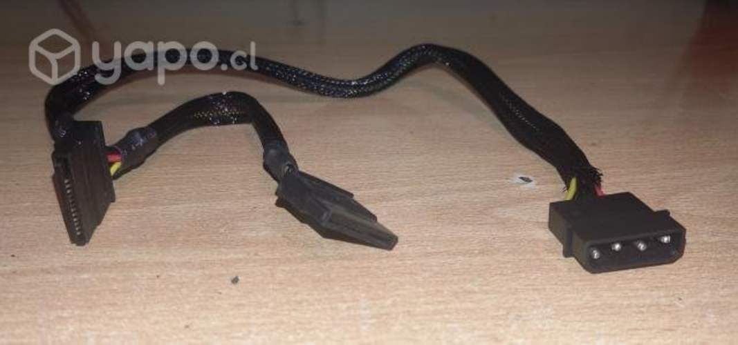 Cable 1 Molex Macho & 2 SATA Hembra