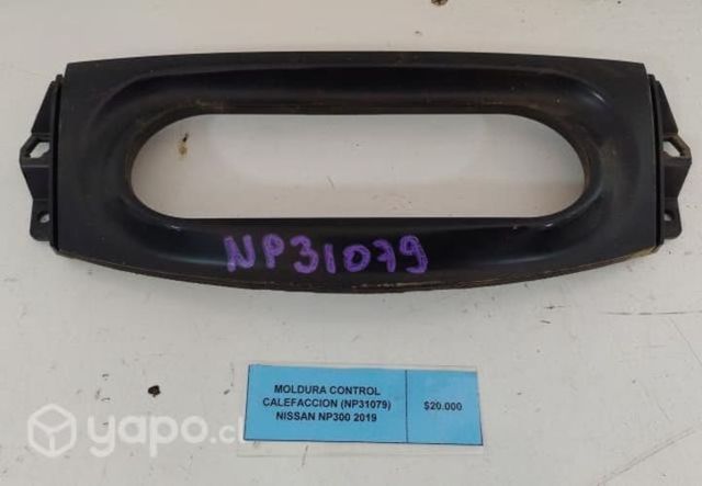 Moldura Control Calefaccion (NP31079) Nissan NP30