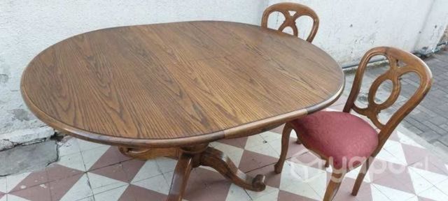 Mesa antigua de encina