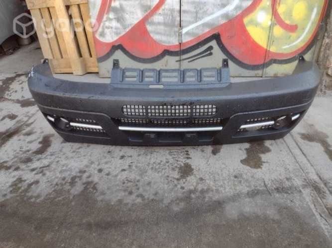 Parachoque del dfm cargo van 2012-2014