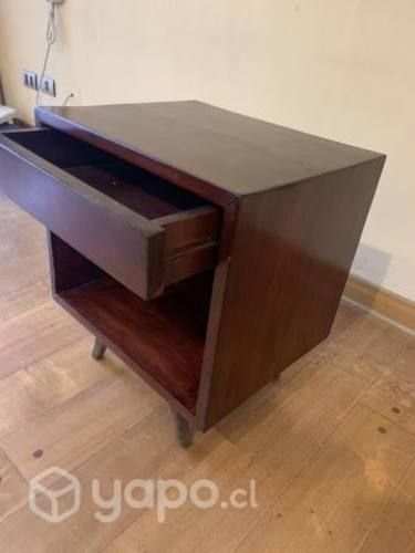 Velador Iraní de madera.