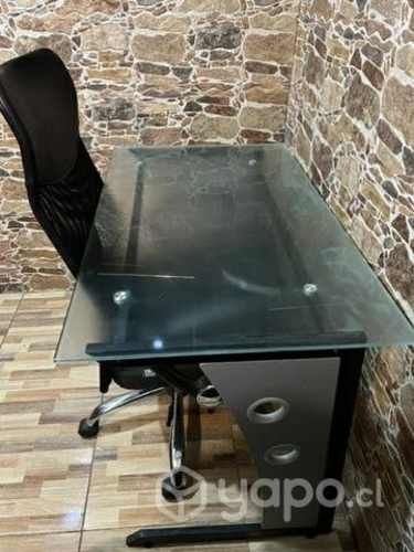 Escritorio con silla