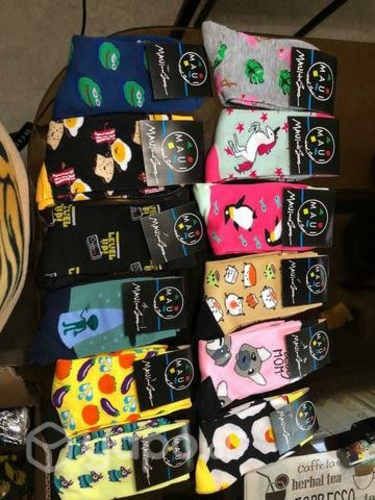 Hermoso calcetines largos