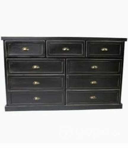 Cómoda milena negra