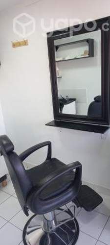 Sillas de barbería y lavapelos