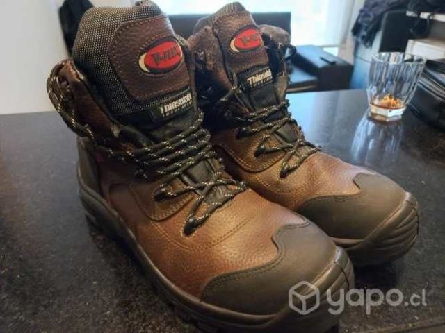 Botones de seguridad casi nuevo talla 42