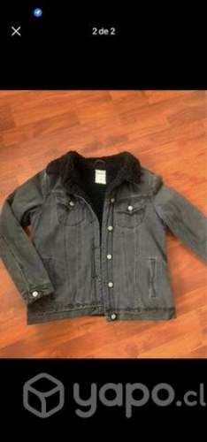 Chaqueta jeans con peludito