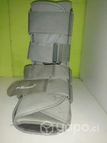 Botas de tobillo derecho, corta y larga