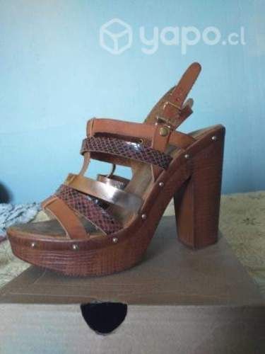 Zapatos cecillia , excelente estado