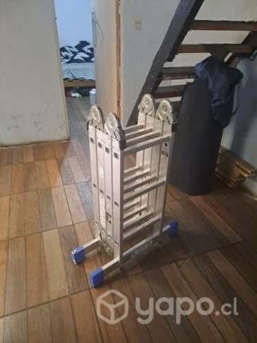 Escalera 12 peldaños extensible max 4mts