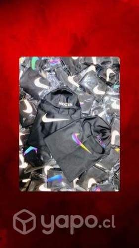 Pasamontañas Nike Nocta