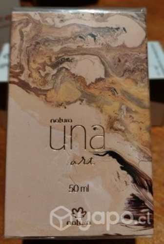 Perfumes Cristian Lay y Natura