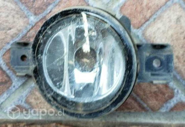 Neblienro y soporte izquierdo derecho NP300 2016