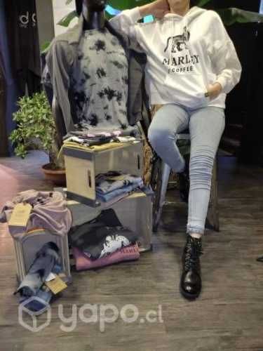 Hermosas poleras y polerones de dama y caballeros