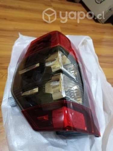 Farol trasero izquierdo L