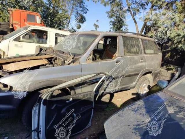 Puerta izquierda ssangyong musso