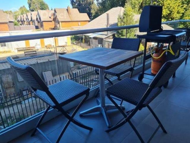 Mesa de terraza con 3 sillas