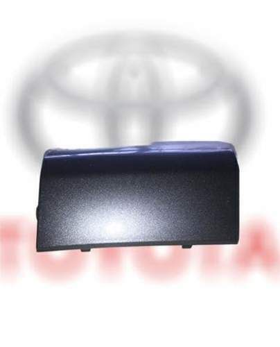 Tapa gancho remolque delantero Toyota Rush 2017