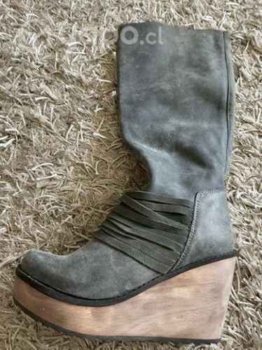 Botas de cuero marca Dagorret sin uso