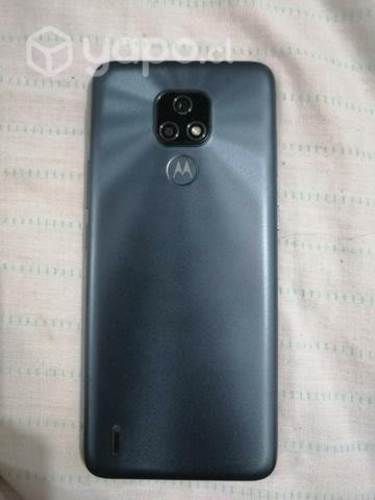 Celular Moto E7