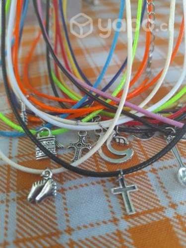 Collar.distintas figuras o colores