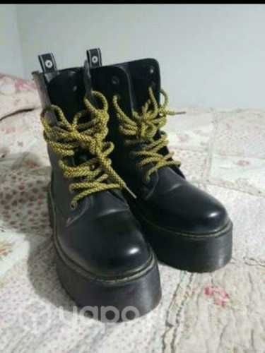 Botines tipo dr martens