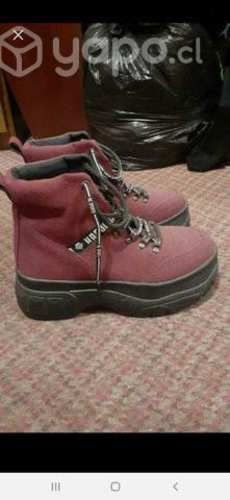 Botas rostory child