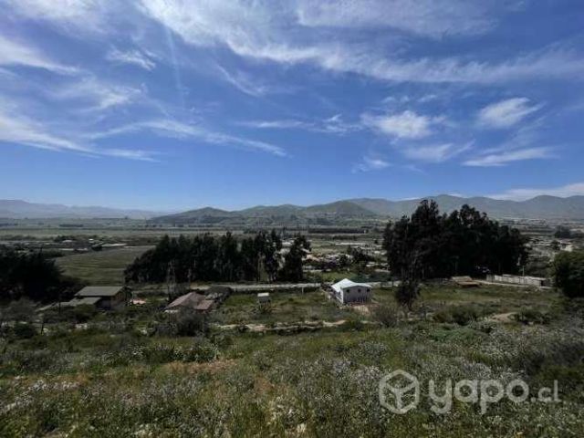 Terreno con gran conectividad y excelentes vistas